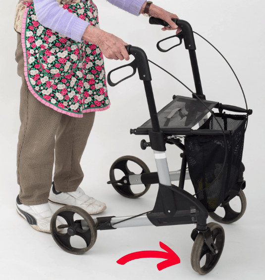 four-wheel walker with swiveling front wheels